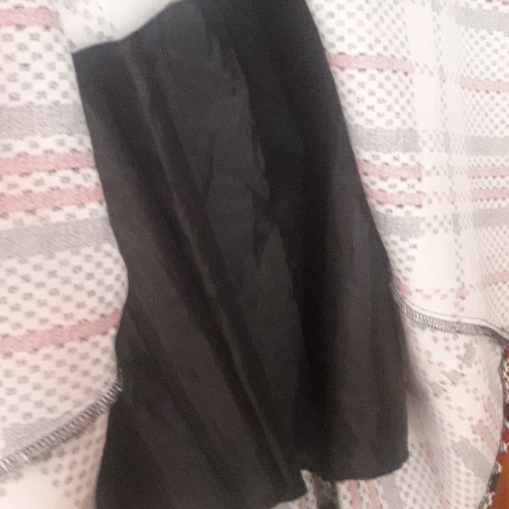 Dress - Picture 5 of 7